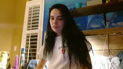 Snapshot of ahungkittykat chatting on March 15, 2026, 7:14 am Kat online show from March 15, 2026, 7:14 am
