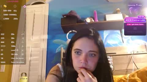 Snapshot of ahungkittykat chatting on April 22, 2026, 8:28 am Kat online show from April 22, 2026, 8:28 am