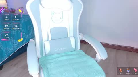 Ahvi Ebony online show from December 22, 2025, 12:13 pm