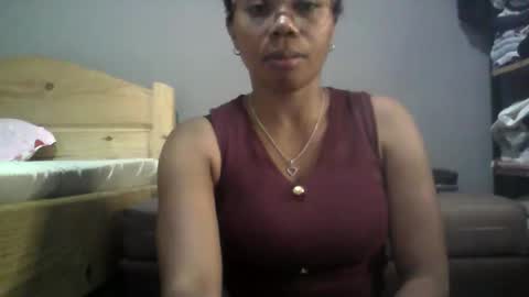 Snapshot of aicha_boobs chatting on November 11, 2025, 3:45 pm Aicha boobs online show from November 11, 2025, 3:45 pm