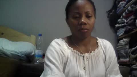 Snapshot of aicha_boobs chatting on December 3, 2025, 3:43 pm Aicha boobs online show from December 3, 2025, 3:43 pm