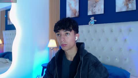 Snapshot of aiden_rivers_ chatting on April 22, 2026, 12:50 pm Aiden online show from April 22, 2026, 12:50 pm