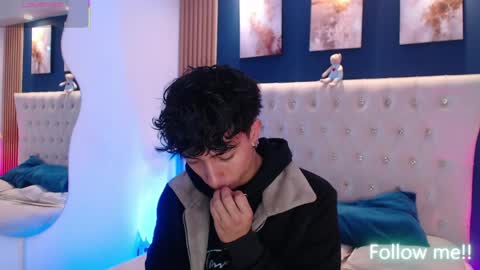 Snapshot of aiden_rivers_ chatting on May 25, 2026, 12:44 pm Aiden online show from May 25, 2026, 12:44 pm