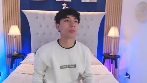 Snapshot of aiden_rivers_ chatting on May 30, 2026, 1:08 pm Aiden online show from May 30, 2026, 1:08 pm