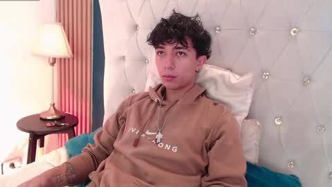 Snapshot of aiden_rivers_ chatting on June 5, 2026, 1:06 pm Aiden online show from June 5, 2026, 1:06 pm