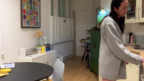 Spicyla online show from January 30, 2025, 6:43 pm