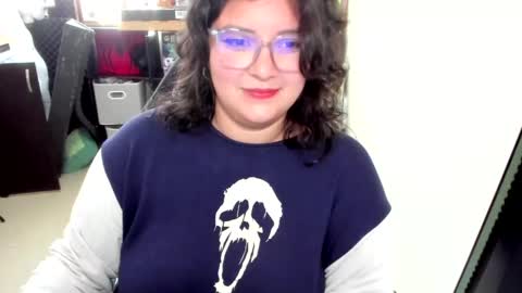 Catalina online show from October 15, 2025, 2:39 pm