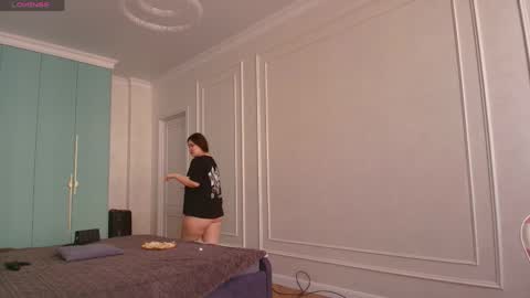 aiko_mainee online show from April 19, 2026, 10:03 am