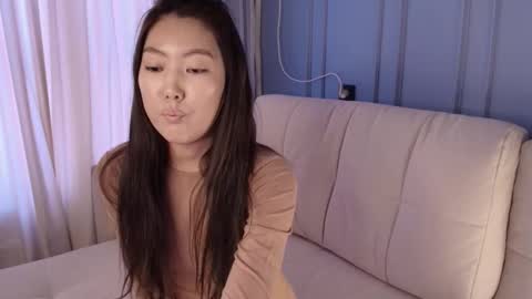 aiko_tenshi online show from January 18, 2026, 5:33 am