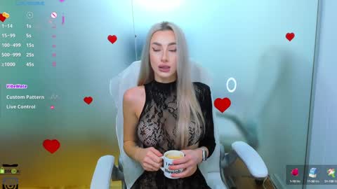 Allie  online show from October 15, 2025, 7:19 am