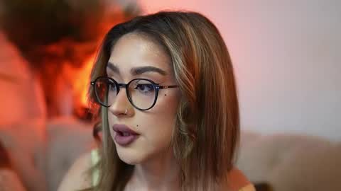  Aileen  online show from April 19, 2026, 8:22 pm