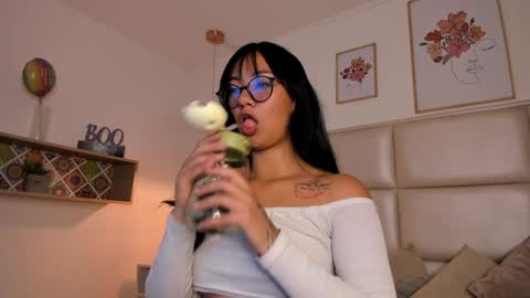 Aily Yozuko online show from February 5, 2025, 2:51 am