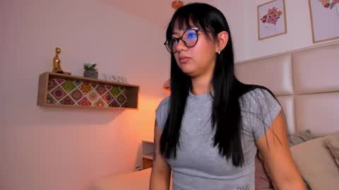 Aily Yozuko online show from February 17, 2025, 3:04 am