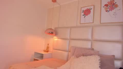 Aily Yozuko online show from December 3, 2025, 2:41 am