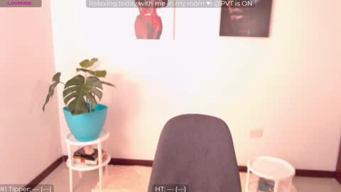 ailyn_ online show from December 7, 2024, 3:52 pm