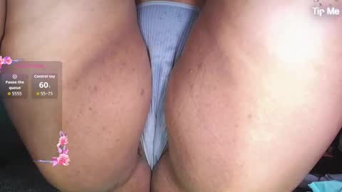 Ailyn rouss online show from September 25, 2025, 1:53 am