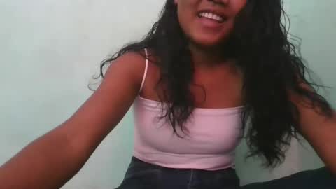 aimeamour online show from March 6, 2025, 9:47 am