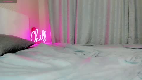 Snapshot of aira_vi chatting on July 2, 2026, 4:35 pm Aira online show from July 2, 2026, 4:35 pm