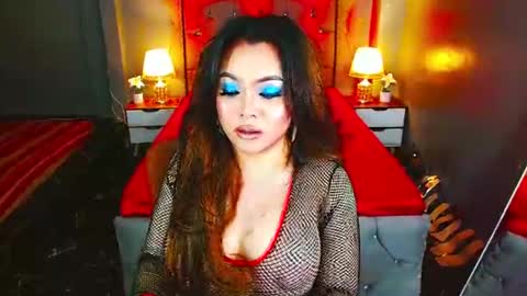 AIRA HUGE TOP online show from December 1, 2024, 4:40 pm