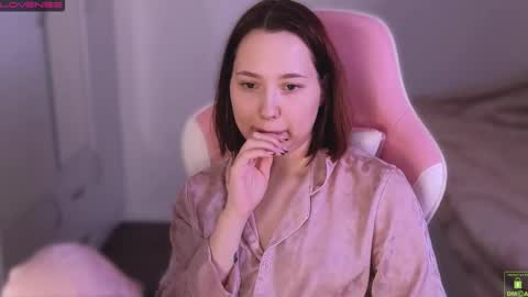 Snapshot of airyhill chatting on December 20, 2025, 7:21 pm airyhill online show from December 20, 2025, 7:21 pm