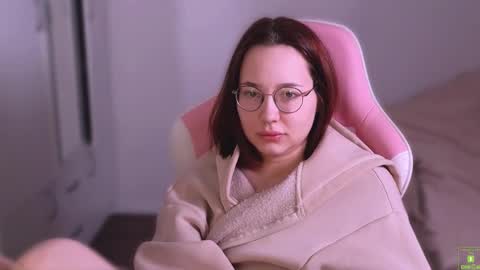 Snapshot of airyhill chatting on December 22, 2025, 12:13 pm airyhill online show from December 22, 2025, 12:13 pm