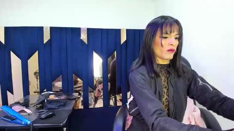 Aisha online show from April 25, 2026, 3:20 am