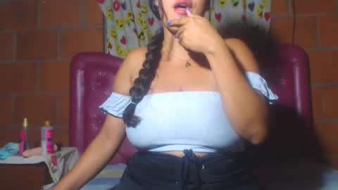 aisha koswell3 online show from February 18, 2025, 6:59 am