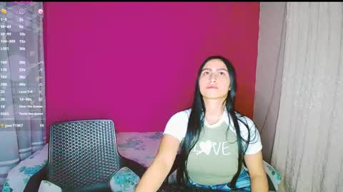 aisha_stacey0410 online show from February 11, 2025, 7:02 am