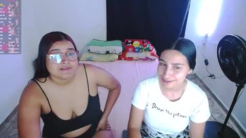 aisha_stacey0410 online show from December 18, 2025, 8:09 am