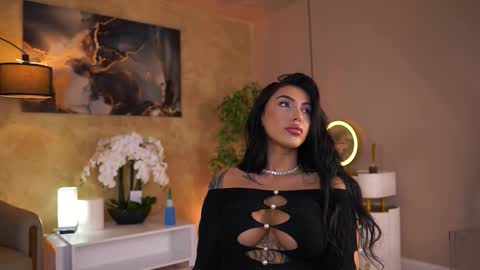 Maddy online show from November 6, 2025, 7:48 pm