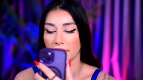 Lora online show from January 7, 2025, 6:48 am