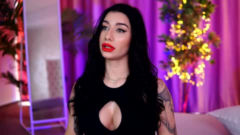 Lora online show from January 16, 2025, 9:37 am