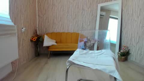 Aisha online show from February 14, 2025, 8:31 am