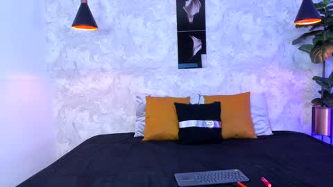 little aitana  online show from December 10, 2024, 8:30 am