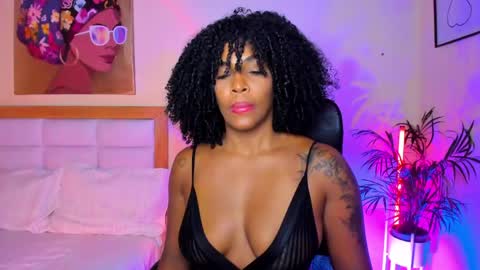 Aitana Brown online show from April 21, 2026, 1:42 am