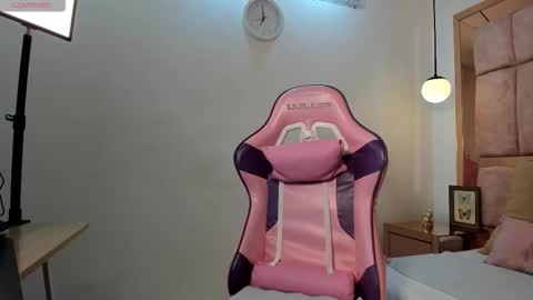 Aitana Montero online show from November 24, 2025, 11:54 am