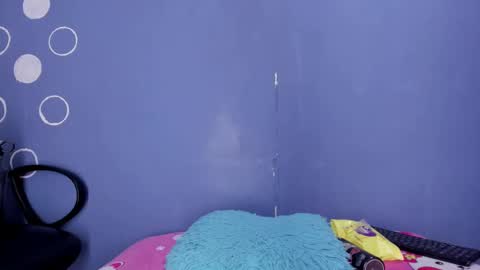 aitana online show from February 25, 2025, 12:25 am