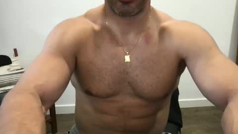 Aitor bigcock online show from April 27, 2026, 5:00 pm