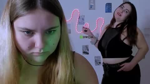 aiva_velvet online show from February 1, 2026, 7:56 pm