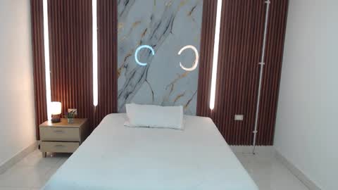 AIXA  online show from September 21, 2025, 12:07 pm