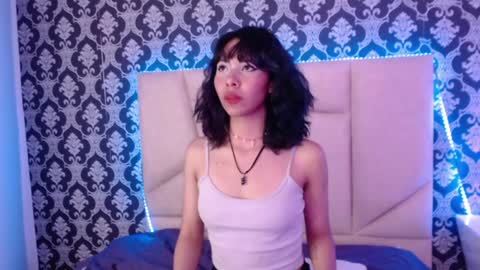 A K A N E  U W U online show from January 6, 2025, 6:52 pm