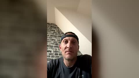 akangura online show from April 30, 2026, 1:01 am