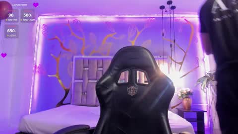 akazaboy online show from October 9, 2025, 8:18 pm