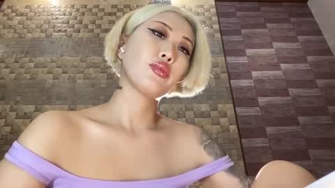 Akemi online show from February 25, 2025, 6:31 pm