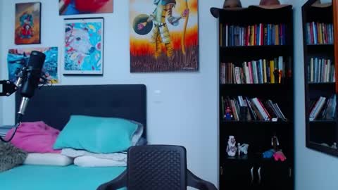 akiles online show from March 4, 2025, 9:22 pm