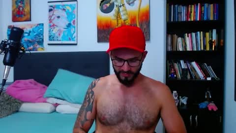 akiles online show from March 5, 2025, 1:31 am