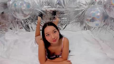 Akimmidoll GMT-5 0630 -1330 online show from October 1, 2025, 1:17 pm