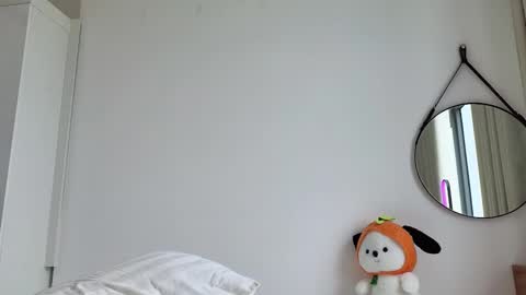 akina_star online show from March 7, 2025, 5:18 am