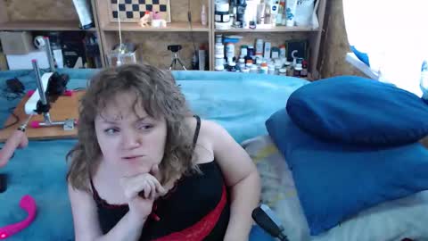 Natalie online show from October 3, 2025, 10:12 am