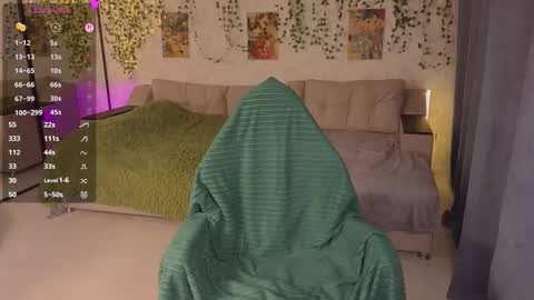 Aki online show from October 31, 2025, 1:23 pm